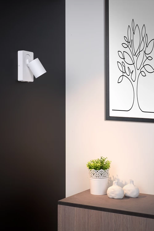 Lucide NIGEL - Bedside lamp / Wall light - LED Dim to warm - CCT - GU10 (MR16) - 1x5W 2200K/3000K - With USB charging point - White - atmosphere 1